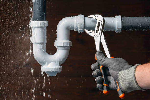 Professional Gas Line Repair technician working in Aurora, MN